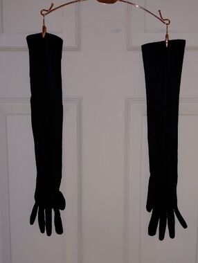 Like New Pair of Finale Ladies Velvet Evening Gloves, Opera Length, Worn Once